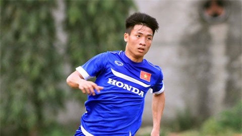 Tiến Dũng - chàng cầu thủ 6 múi sút vào quả penalty gây địa chấn đang khiến dân tình phát cuồng! - Ảnh 3.