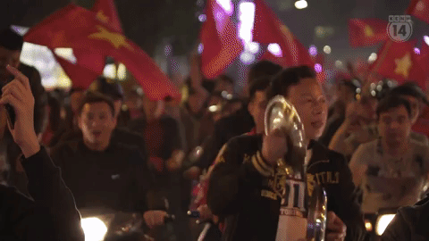 Clip: Nhìn lại 1 đêm cả Việt Nam vỡ oà vì U23, khi triệu trái tim cùng thót tim, hạnh phúc và tự hào! - Ảnh 4.