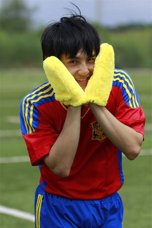 Bình thường viết status 1 tiếng được 5 chữ, thế mà vì U23 Ông Cao Thắng đã liên tục thể hiện tình cảm cực hăng say!