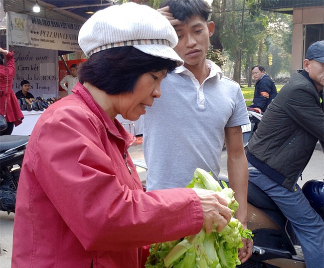 Đặc sản mầm đá từ Sa Pa bất ngờ đắt như tôm tươi tại hội chợ Tết giữa lòng Thủ đô - Ảnh 6.