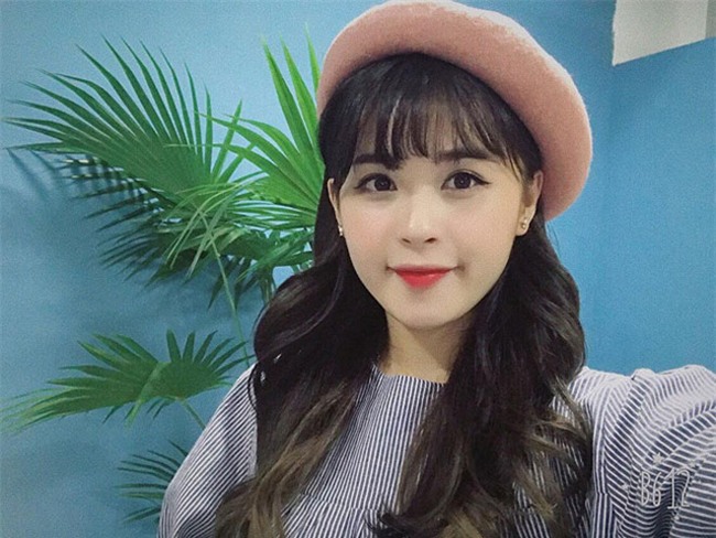 dan ban gai xinh nhu mong, sanh dieu cua cau thu u23 viet nam hinh anh 6