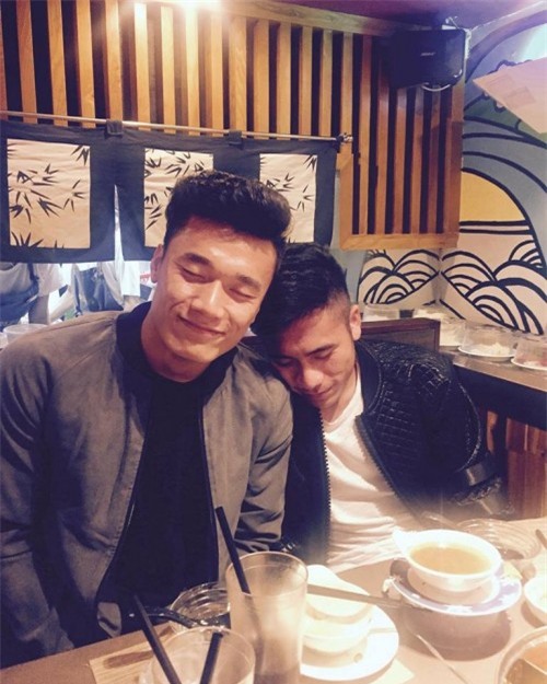 Không chỉ đẹp trai, gout thời trang của thủ môn Bùi Tiến Dũng còn khiến chị em phát cuồng-9