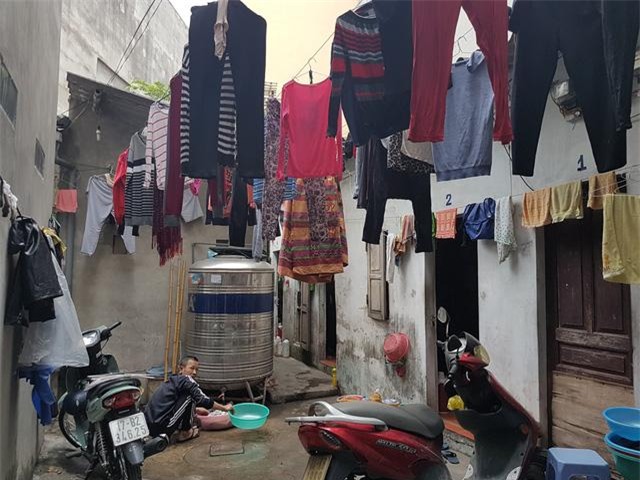 ha noi: chuyen roi nuoc mat o “xom chay than” - 2