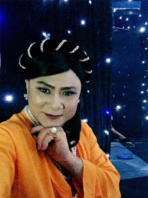 tu long hoa ba gia 60 tung hung cung xuan bac fan phat hoang hinh anh 5