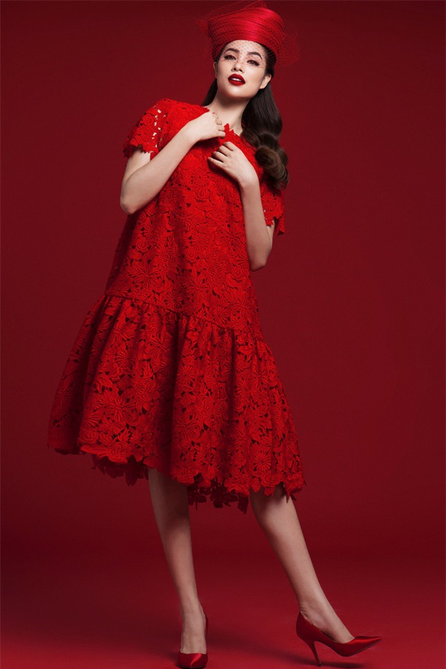 Diện váy đỏ nổi bần bật, Phạm Hương đầy gợi cảm và quyến rũ hơn bao giờ hết - Ảnh 9.