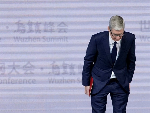 Apple van duoc nguong mo du vuong hang loat scandal hinh anh 1