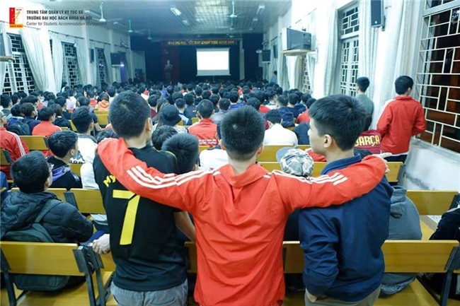 Sinh viên các trường ĐH lớn rầm rầm tổ chức cổ vũ U23 Việt Nam trước trận bán kết lịch sử - Ảnh 8.