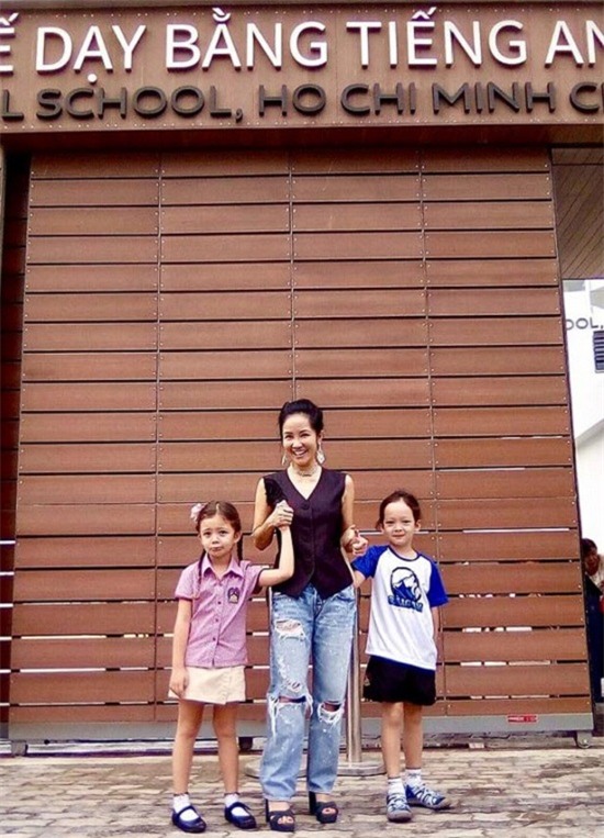 MC Hoàng Linh,Hồng Nhung,Lệ Quyên,Nhật Kim Anh