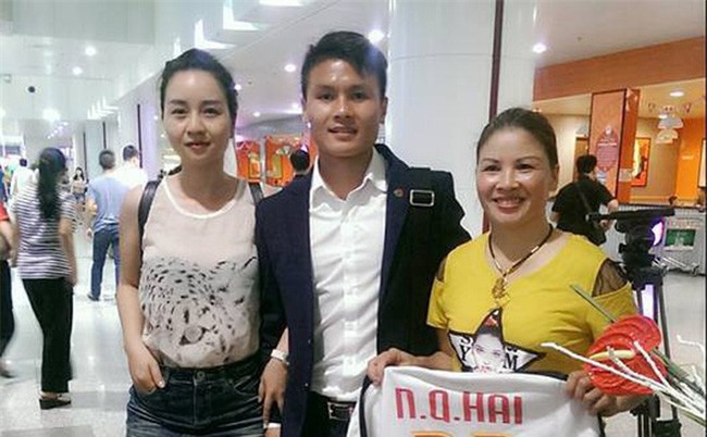 Quang Hải nói gì với mẹ trước đại chiến Qatar? - Ảnh 2.