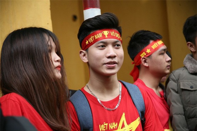 Cập nhật: Không khí hào hứng của người hâm mộ trước trận đấu lịch sử U23 Việt Nam - U23 Qatar - Ảnh 10.