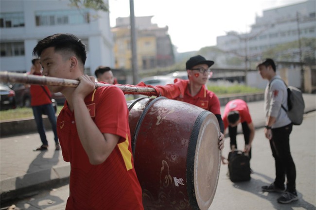 Không khí hừng hực khắp cả nước, tất cả một lòng cổ vũ đội tuyển U23 Việt Nam trước trận bán kết lịch sử với Qatar