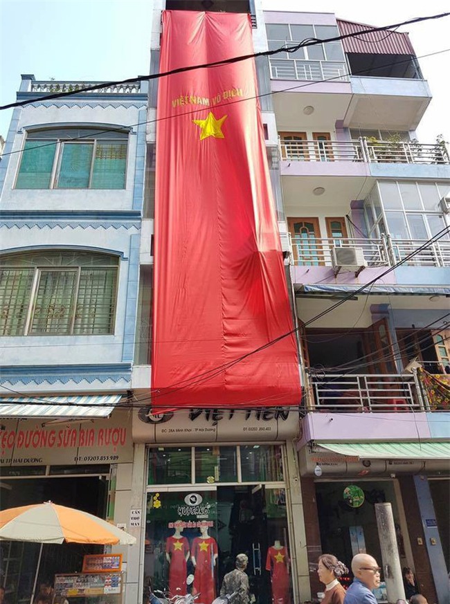 Không khí hừng hực khắp cả nước, tất cả một lòng cổ vũ đội tuyển U23 Việt Nam trước trận bán kết lịch sử với Qatar