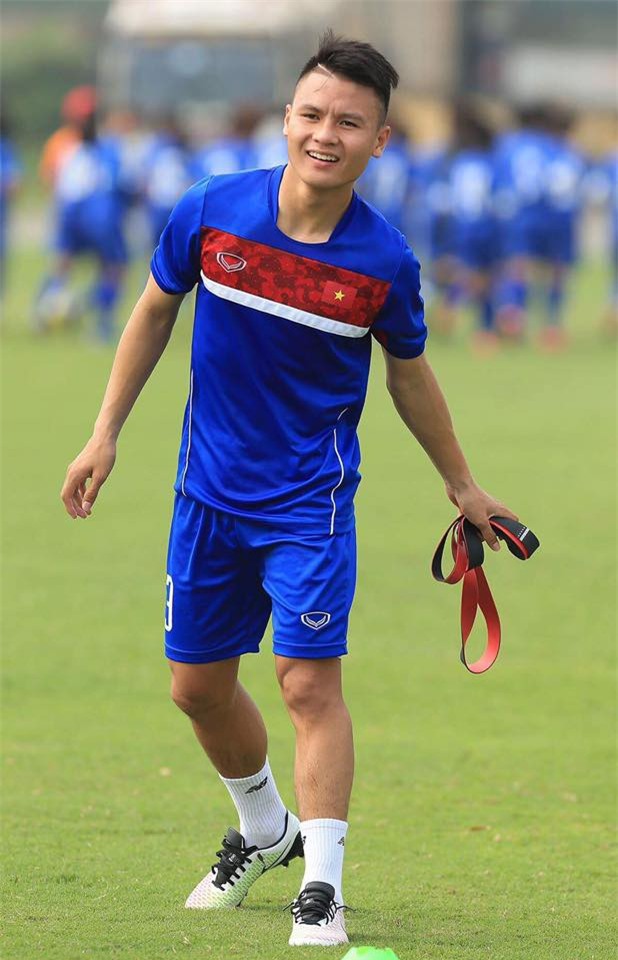 Quang Hải - người hùng trận bán kết của U23 Việt Nam là ai? - Ảnh 9.