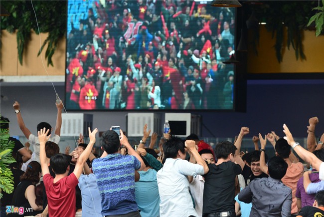 Khoc oa sung suong trong tran thang kho tin truoc U23 Qatar hinh anh 1