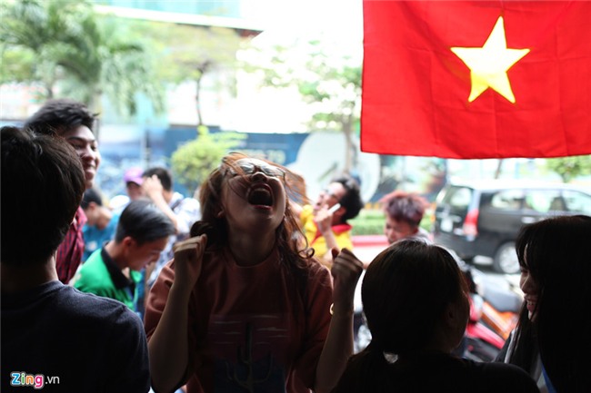 Khoc oa sung suong trong tran thang kho tin truoc U23 Qatar hinh anh 15