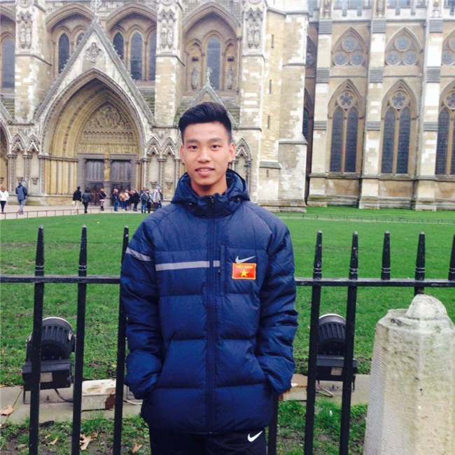 Vũ Văn Thanh - chàng cầu thủ với biểu cảm siêu cool khi sút vào quả penalty cuối đưa U23 vào chung kết! - Ảnh 3.