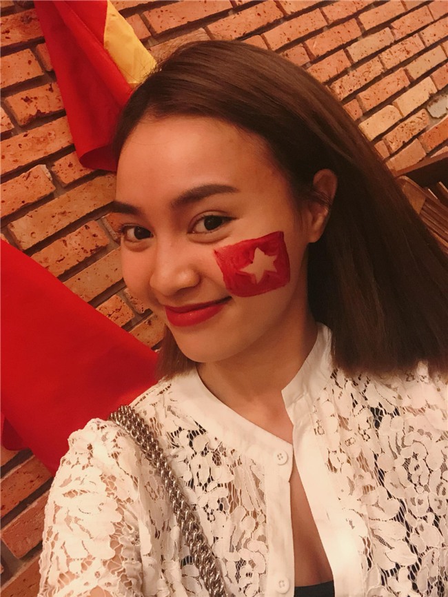 Trước chiến thắng của U23 Việt Nam, sao Việt cũng đã rũ bỏ hình ảnh sang chảnh đi bão cùng người hâm mộ - Ảnh 4.