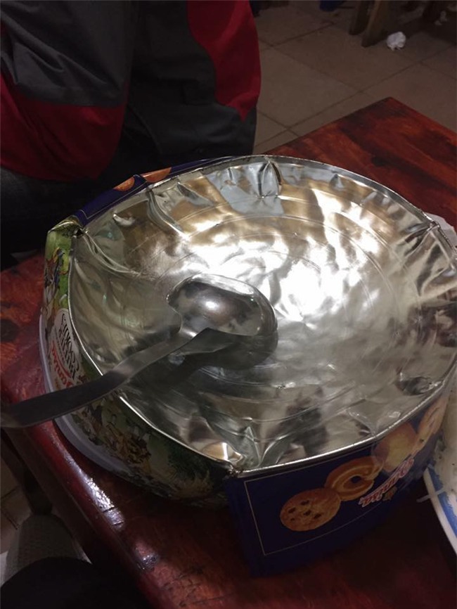 Cư dân mạng kiểm kê thiệt hại về xoong chảo sau đêm ăn mừng chiến thắng của U23 Việt Nam - Ảnh 2.