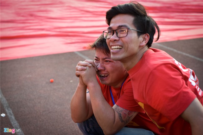 Dem khong ngu voi khat vong U23 Viet Nam hinh anh 11