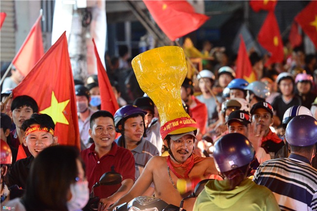 Dem khong ngu voi khat vong U23 Viet Nam hinh anh 17