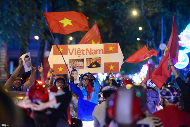 Dem khong ngu voi khat vong U23 Viet Nam hinh anh 34