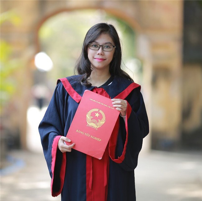 Viết luận về đá cầu và bình đẳng giới, nữ sinh Ams 17 tuổi giành học bổng 6,7 tỷ du học Mỹ - Ảnh 1.