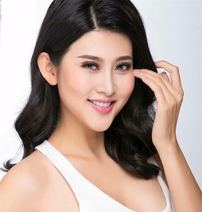 "dung hinh" vi dan ban gai, vo xinh dep het nac cua cac cau thu u23 viet nam hinh anh 16