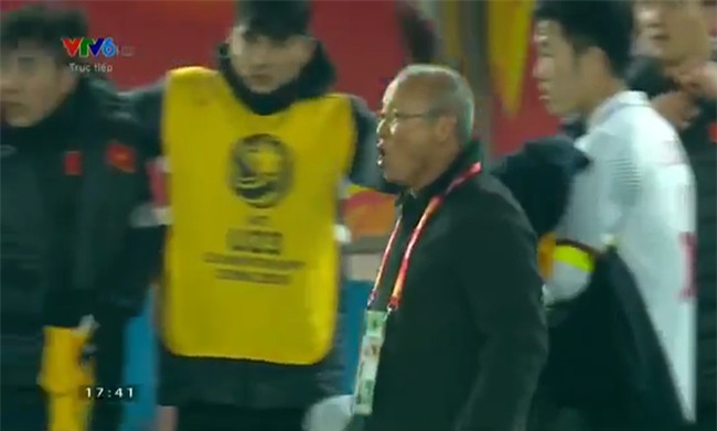 Không phải oppa Hàn Quốc nào đâu, đội trưởng Xuân Trường của U23 Việt Nam đấy! - Ảnh 1.