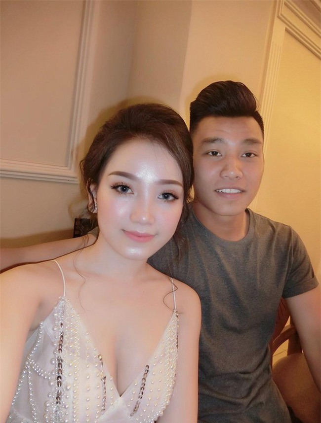 Xinh xắn và phong cách đáng yêu thế này, hèn gì bạn gái của 2 người hùng U23 Việt Nam khiến ai nhìn cũng quý - Ảnh 8.