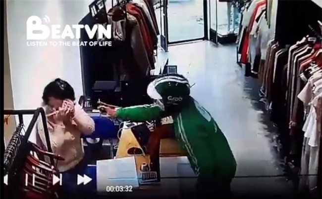 Sự thật bất ngờ vụ thanh niên mặc quần áo Grab 