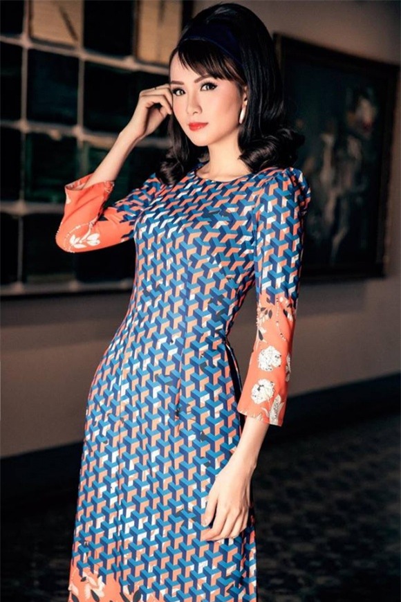 Diễm Hương, Hoa hậu Diễm Hương, Diễm Hương mặc áo dài