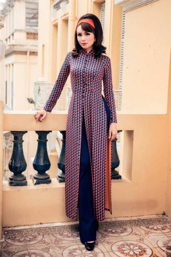 Diễm Hương, Hoa hậu Diễm Hương, Diễm Hương mặc áo dài