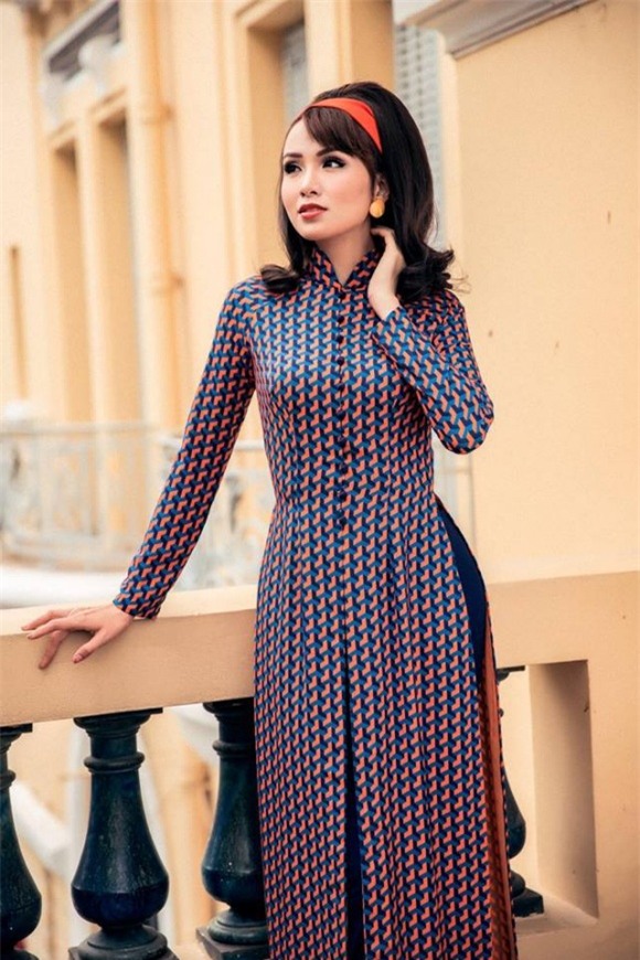 Diễm Hương, Hoa hậu Diễm Hương, Diễm Hương mặc áo dài