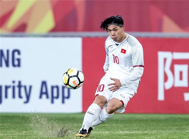 u23 viet nam bat an ve chan thuong cua 4 tru cot hinh anh 1