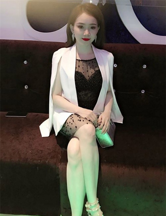 Vân Hugo , MC Vân Hugo , hậu vệ Văn Thanh