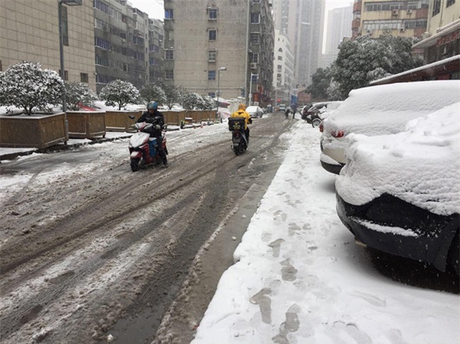 Cau thu U23 thich thu nghich tuyet o Thuong Chau hinh anh 9