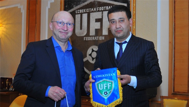 Uzbekistan da lam thuc tinh bong da chau A nhu the nao hinh anh 2