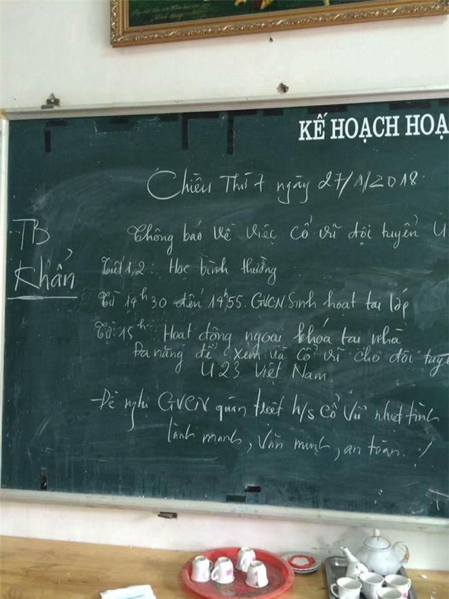 mot truong mam non giam hoc phi cho hs ten hai, dung de co vu u23 hinh anh 2