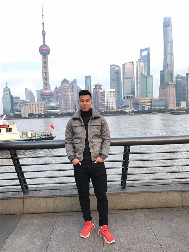 Không chỉ riêng áo nỉ, U23 Việt Nam mà đồng phục thứ gì, thứ đấy thể nào cũng là hot trend - Ảnh 6.