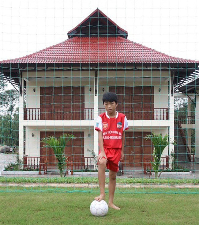 Loạt ảnh dậy thì thành công của dàn cầu thủ "cực phẩm" U23 Việt Nam - Ảnh 5.
