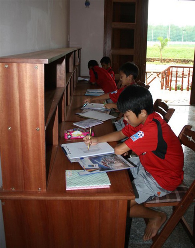 Loạt ảnh dậy thì thành công của dàn cầu thủ "cực phẩm" U23 Việt Nam - Ảnh 5.