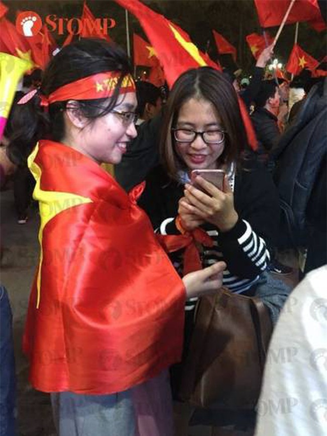 Không khí ăn mừng chiến thắng 