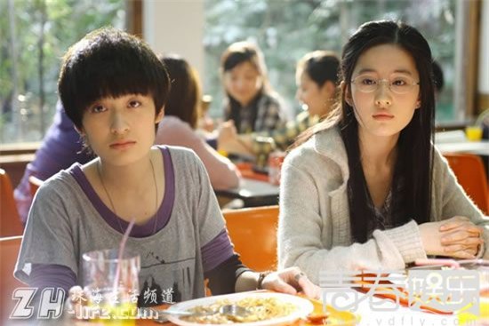 Song Seung Hun - Lưu Diệc Phi: Là tình yêu thật sự hay chiêu trò truyền thông đánh lừa khán giả suốt 2 năm qua? - Ảnh 4.