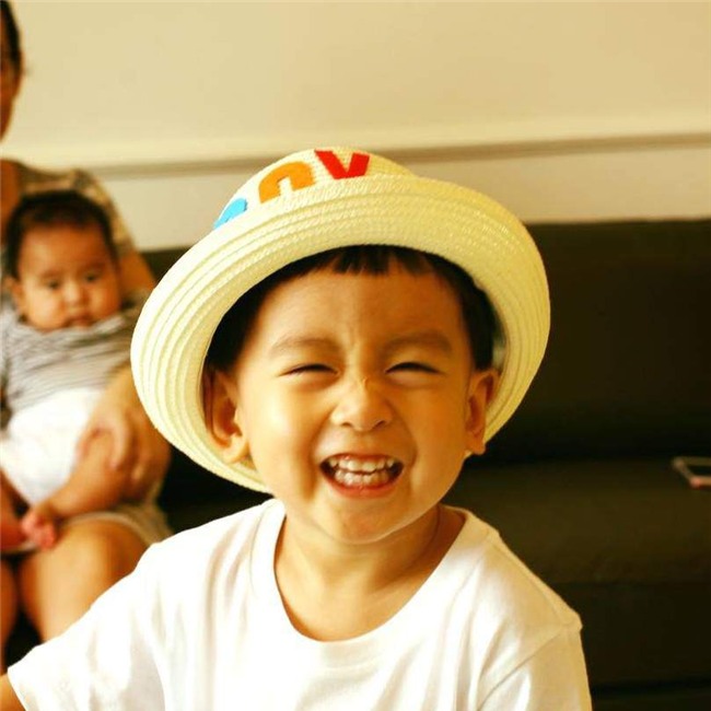 gap me be trai 3 tuoi biet tu vao bep ran banh de nghe kinh nghiem day con tu lap - 5