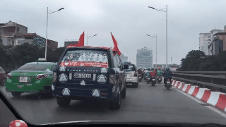 Cách chung kết 2 ngày, dân tình đã chuẩn bị sẵn sàng để bung lụa cùng U23 Việt Nam - Ảnh 4.