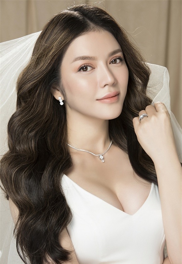 Lý Nhã Kỳ, cô dâu Lý Nhã Kỳ, diễn viên Lý Nhã Kỳ