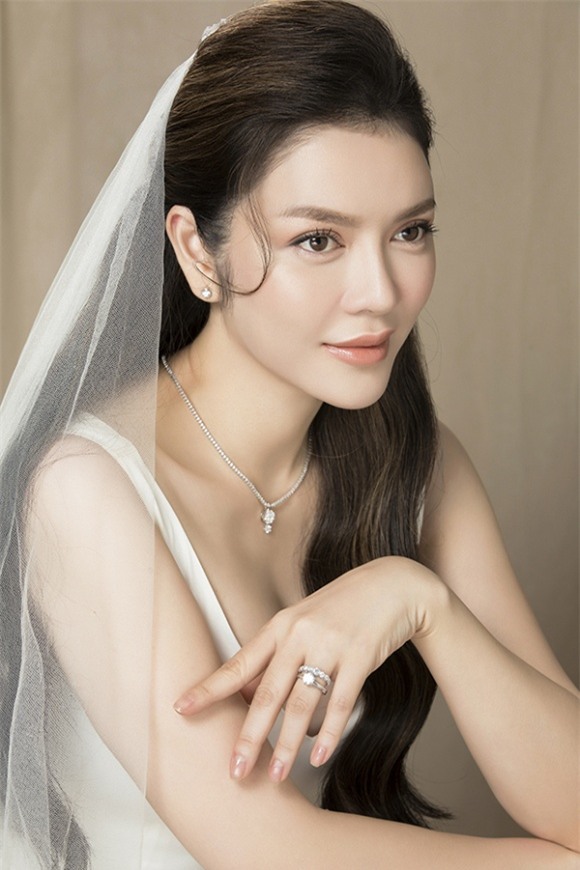 Lý Nhã Kỳ, cô dâu Lý Nhã Kỳ, diễn viên Lý Nhã Kỳ