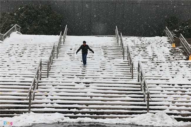 Tuyet phu kin san van dong dien ra tran chung ket U23 chau A hinh anh 19