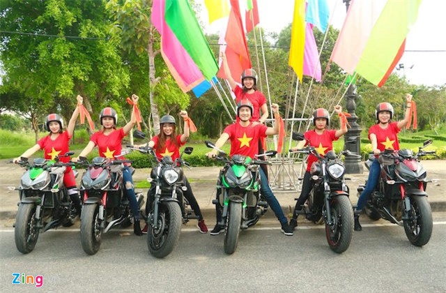 Fanzone nong bong cho don tran cau lich su cua U23 Viet Nam hinh anh 18