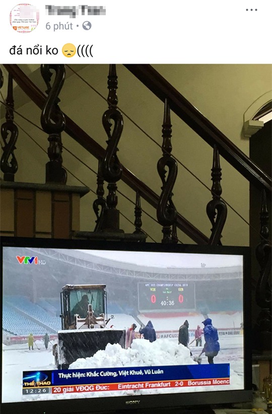 2 tiếng trước trận đấu, trên mạng xã hội người lo lắng tuyết rơi hoãn đấu, người tranh thủ mua đồ nhậu đợi giờ G - Ảnh 4.